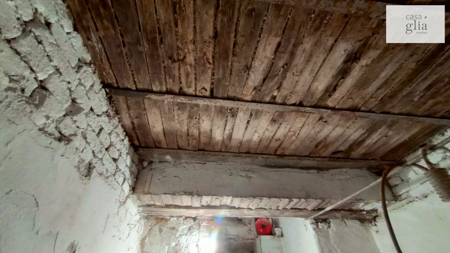 micsa-casa-proprietate-la-tara (19)