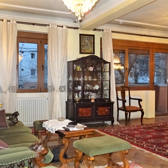 de_vanzare_vila_ultracentrala_centru_arad-casaglia.ro (3)